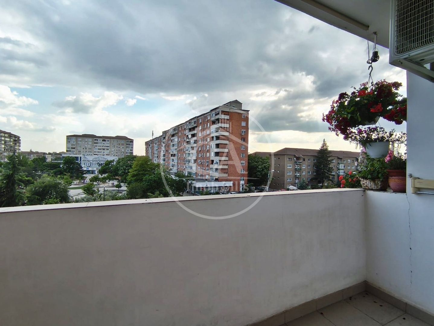 Apartament de inchiriat cu 2 camere in zona Rogerius, Oradea - Poză 14