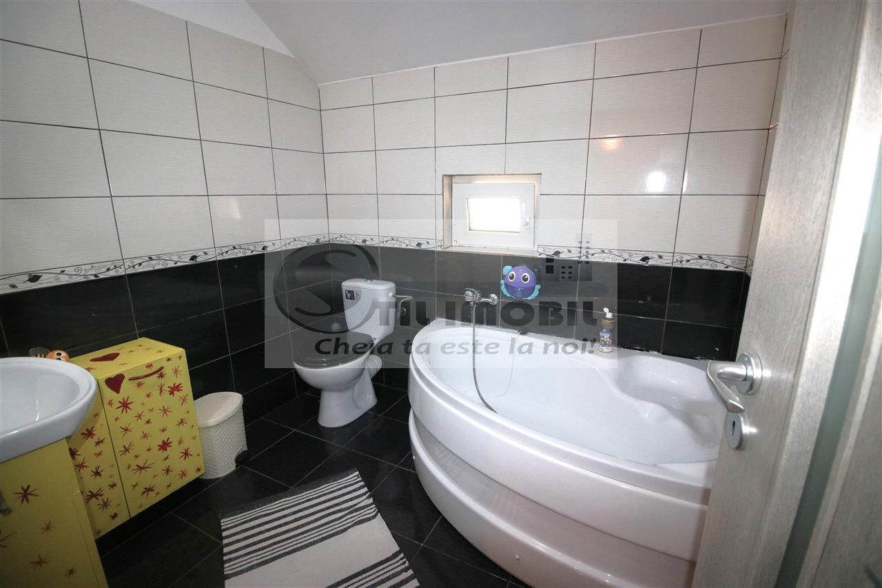 VILA DUPLEX 4 CAMERE  2 BAI  HORPAZ STATIE TRANSPORT PUBLIC 250 METRI - Poză 16