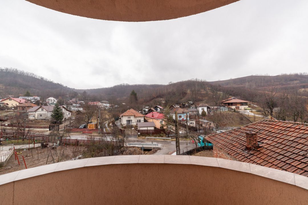 Casă spațioasă P+1+M – Izvorani, Ștefănești | Ideală pentru 2 familii! - Poză 20