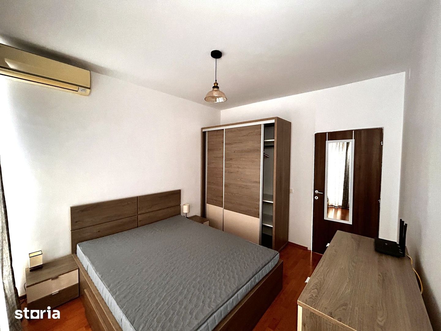 🏡 Închiriez Apartament cu 2 camere, parcare inclusă, Complex Răsărit de Soare - Poză 2