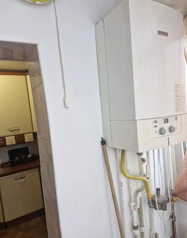 APARTAMENT DECOMANDAT 3 CAMERE 2 BAI BLOC 1986 CRANGASI PARC METROU - Poză 4