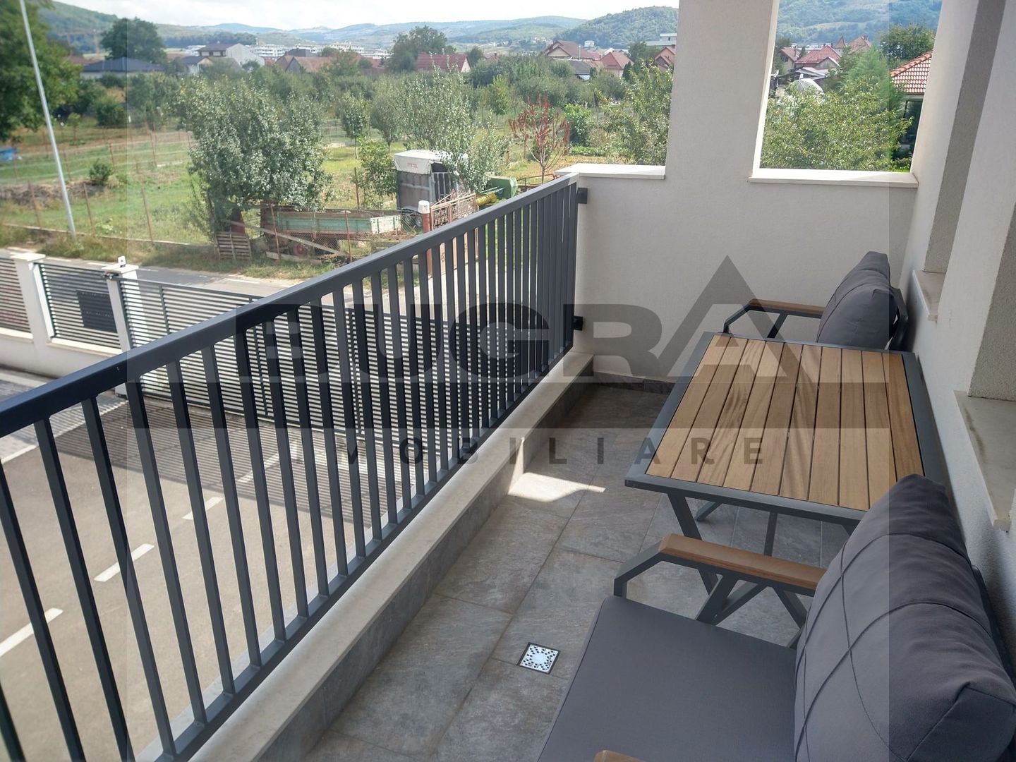 Duplex finisat modern de 120mp, curte 250mp, 2 parcari, zona Terra - Poză 18