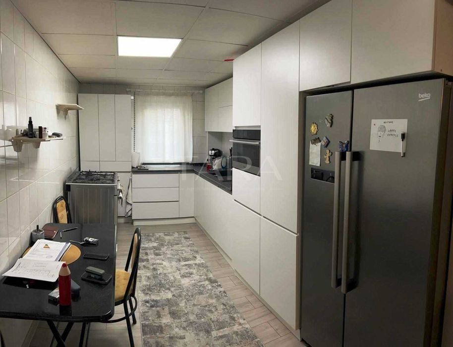Apartament cu 4 camere, terasă de 250 mp, zona Liceul Prodeo –Mănăștur - Poză 1
