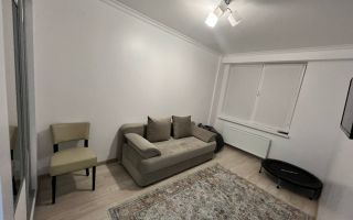 Apartament cu 3 camere de vânzare - Poză 9