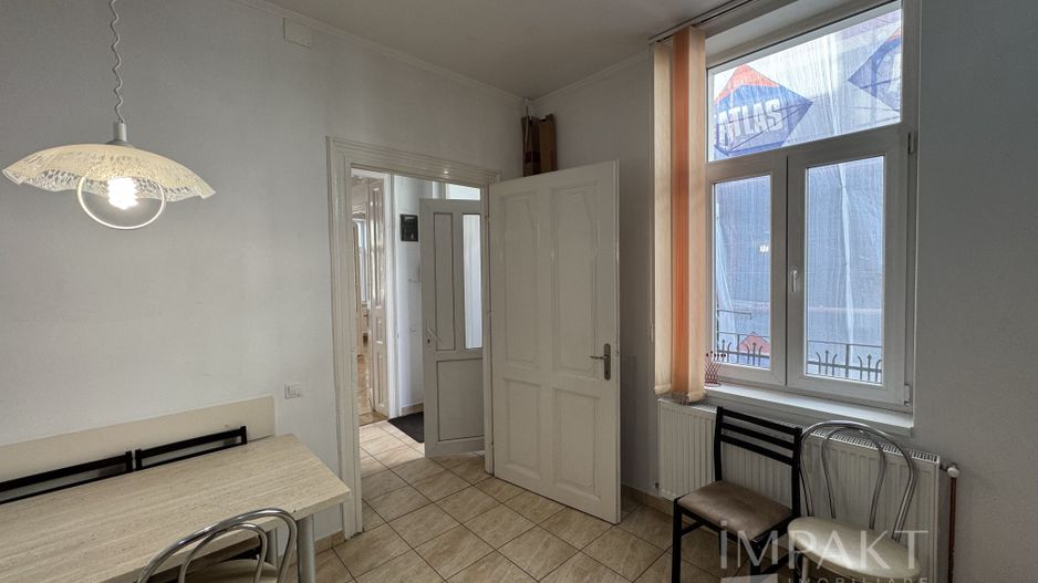 Apartament 75mp central de vânzare cu 2 camere sau spațiu birouri - Poză 4