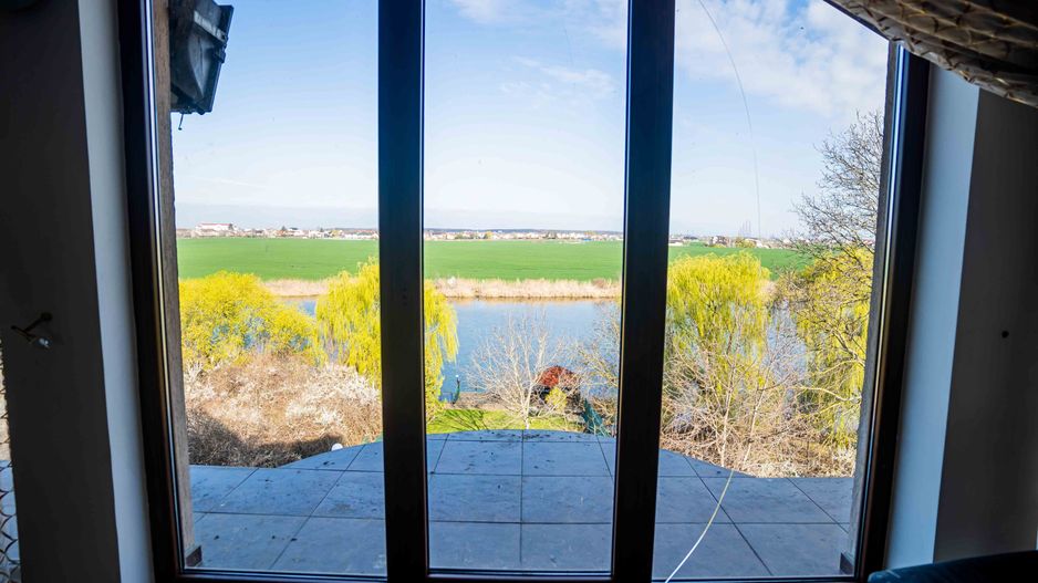 Casă / Vilă cu 6 camere de vânzare în Balotesti - Poză 20