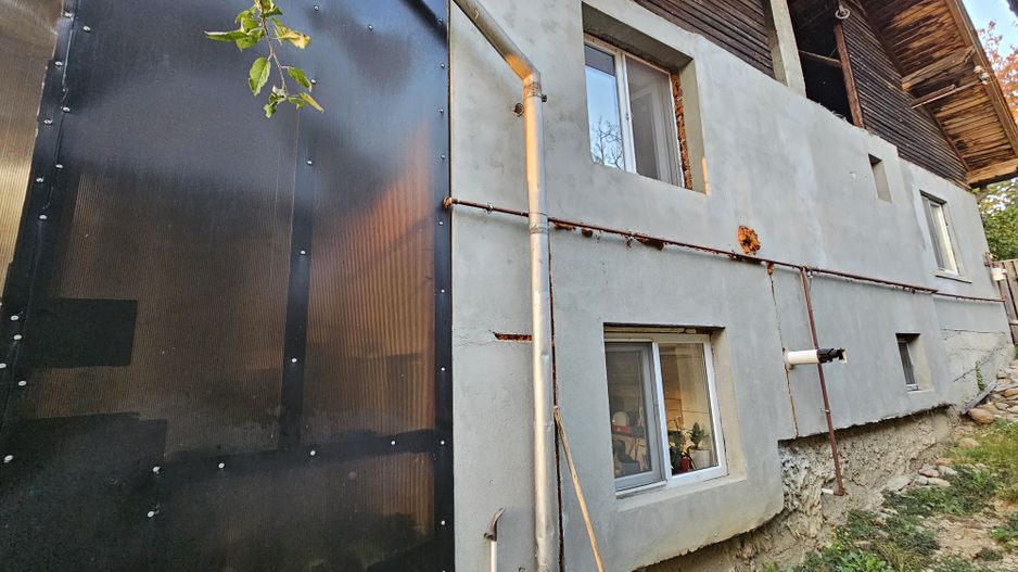 Casa 127mp mobilata/utilata+ anexa+garaj+beci+teren intravilan 1233 mp - Poză 20