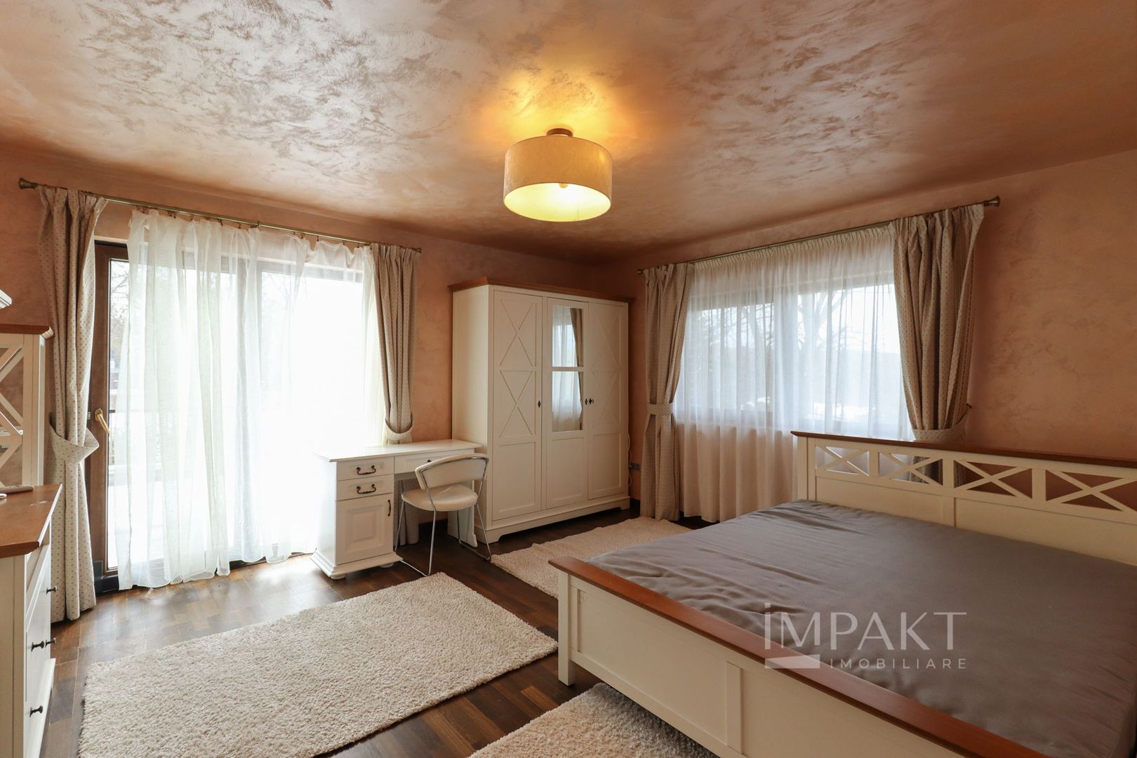 Casa deosebita cu teren de 900mp in cartierul Faget - Poză 15