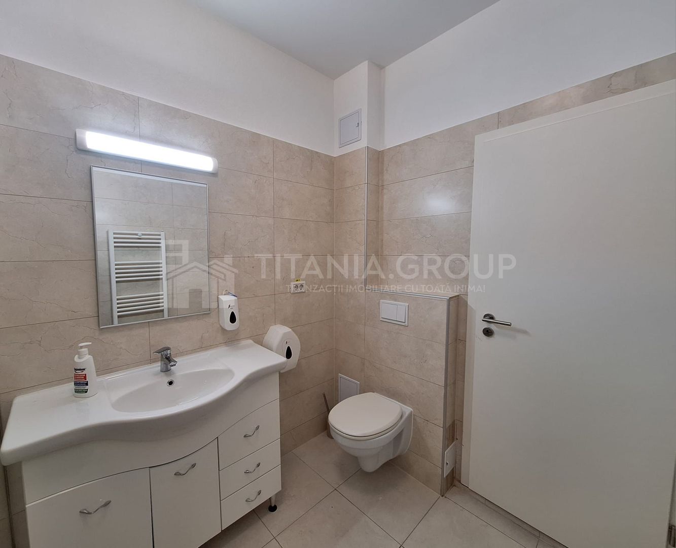 Apartament cu 3 camere, curte si loc de parcare Str. Lunga - Poză 7