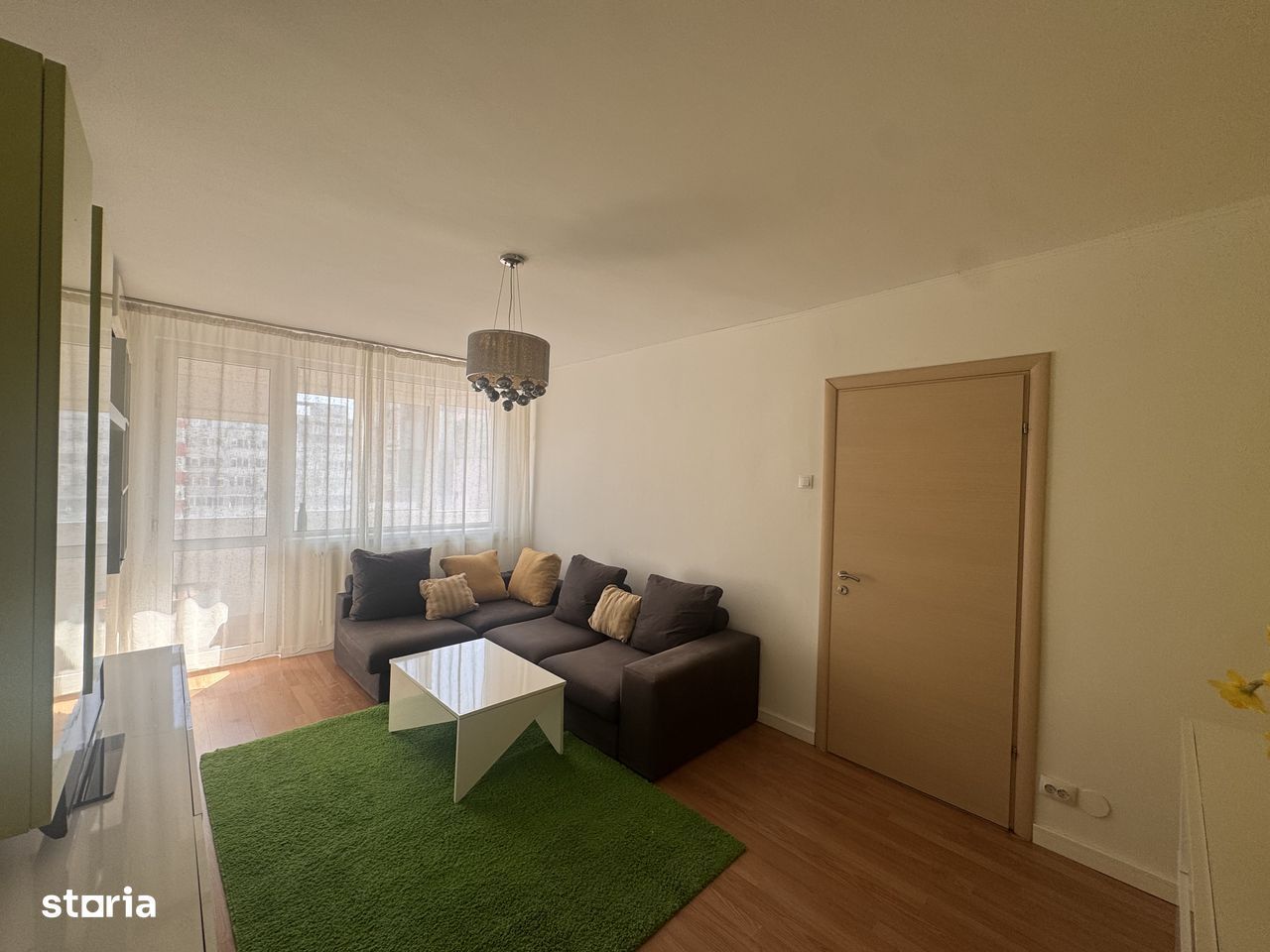 De inchiriat ap. 3 camere Bdul Alexandru Obregia sector 4 - Poză 2