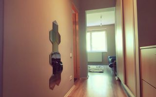 De închiriat: Apartament modern cu 1 cameră, în zona 7 Noiembrie - Poză 2