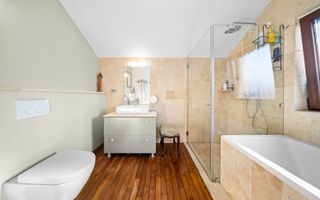 Casa individuala premium cu mansarda si gradina in Faget - Poză 15