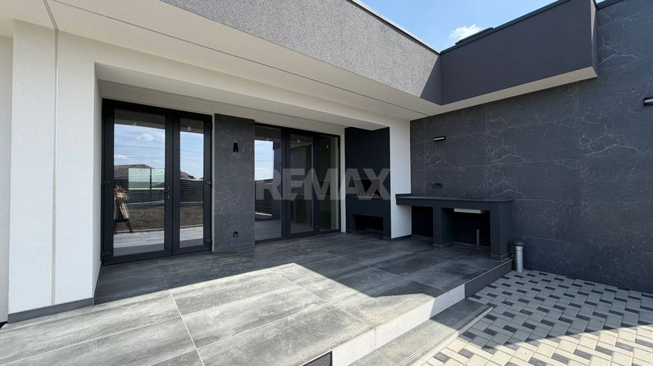 Duplex Hi-Tech 250 m2, Pașcani - Poză 20
