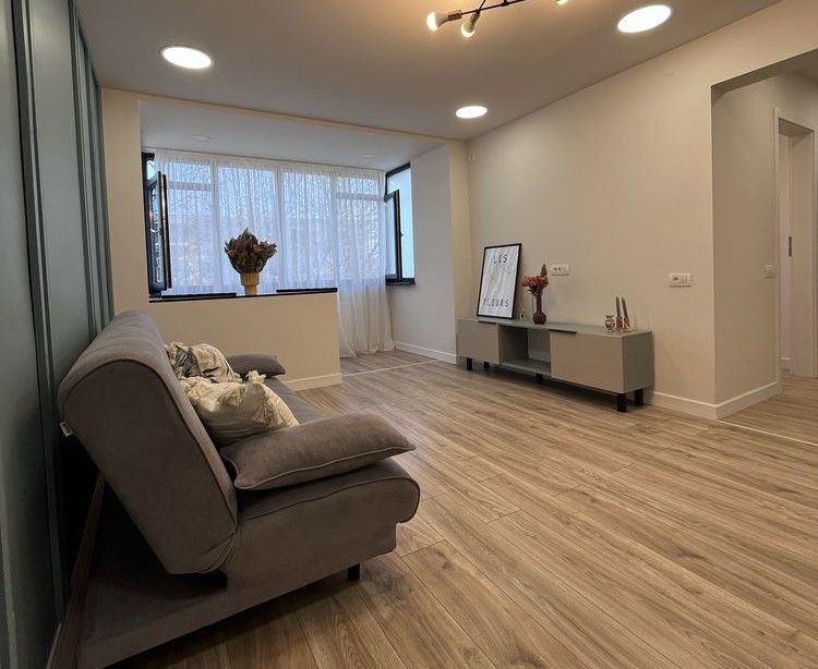 Apartament 2 camere, Tiglina 1 - Poză 1