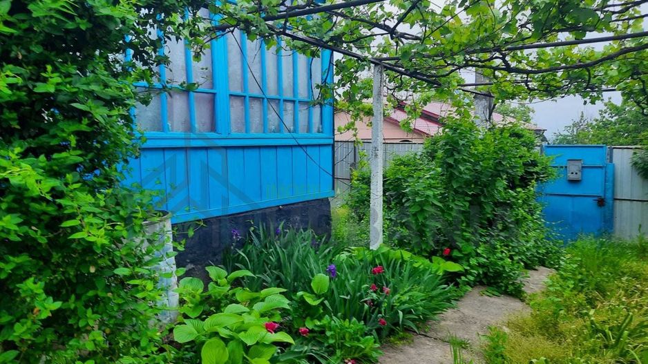Teren intravilan 2.651 m² în Focuri, Iași – casă veche (1968) pe proprietate, ideal pentru demolare sau renovare - Poză 1