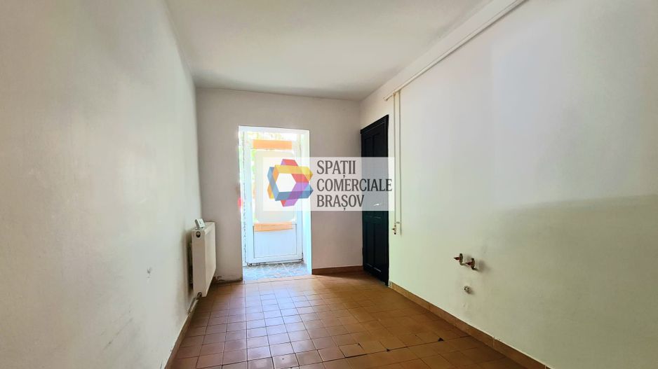 Apartament cu doua camere, zona Racadau 55 mp - Poză 3