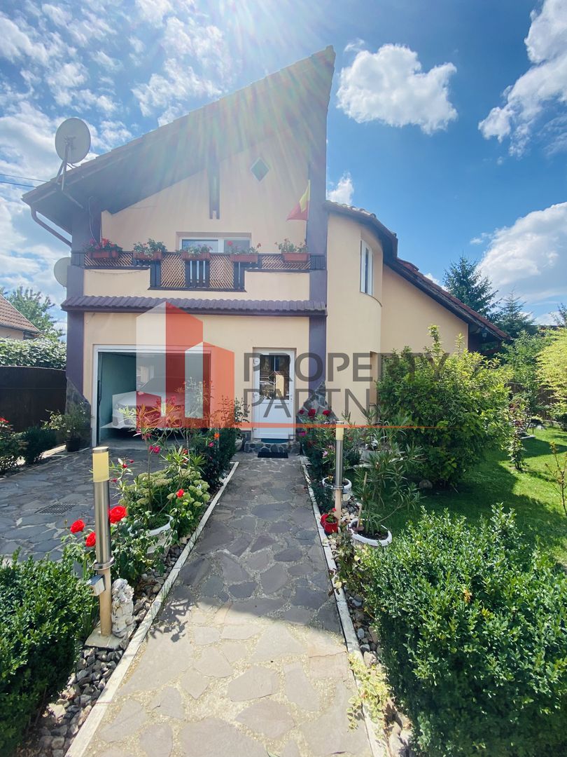 Casa deosebita Ghimbav - Poză 2