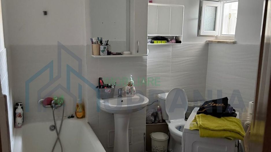 Vând apartament cu 2 camere - Poză 2