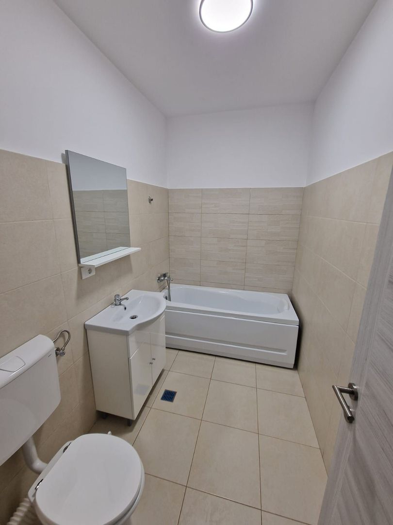 Garsoniera de inchiriat Aparatorii Patriei Loc de Parcare - Poză 6