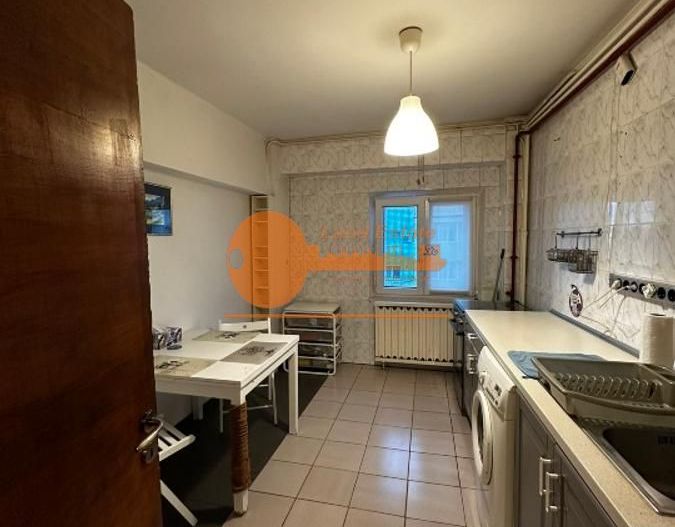 Apartament cu 4 camere in zona Tei-Maica Domnului - Poză 11