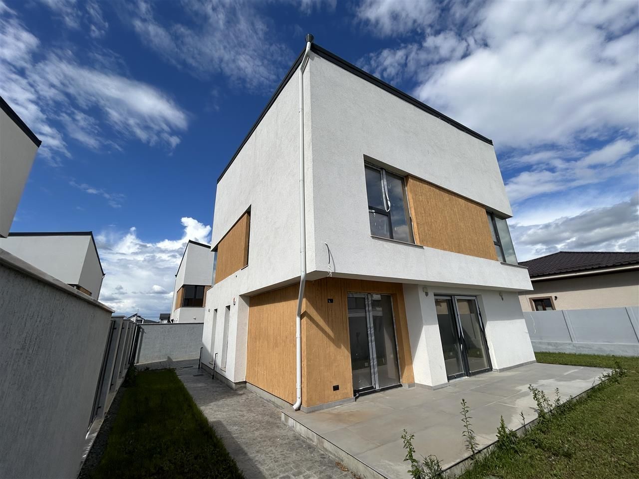 VILA INDIVIDUALA | TUNARI | MUTARE IMEDIATA - Poză 6