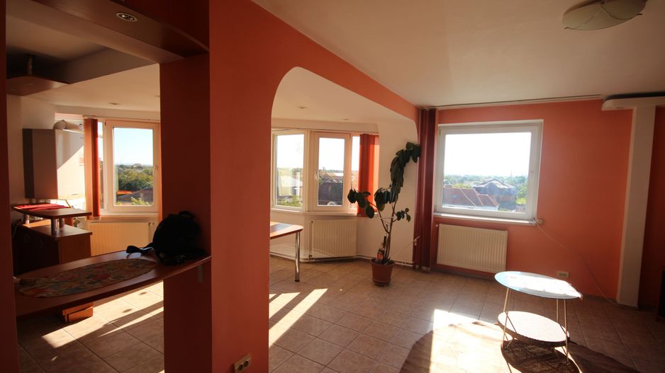 Spatios cu priveliste deosebita - Poză 50