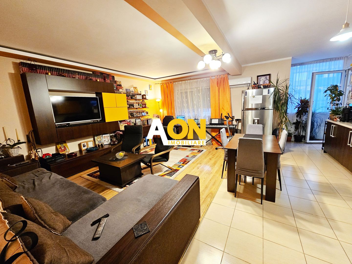 Apartament 3 camere, 73 mp utili. mobilat, utilat, etaj 1, Cetate - Poză 1