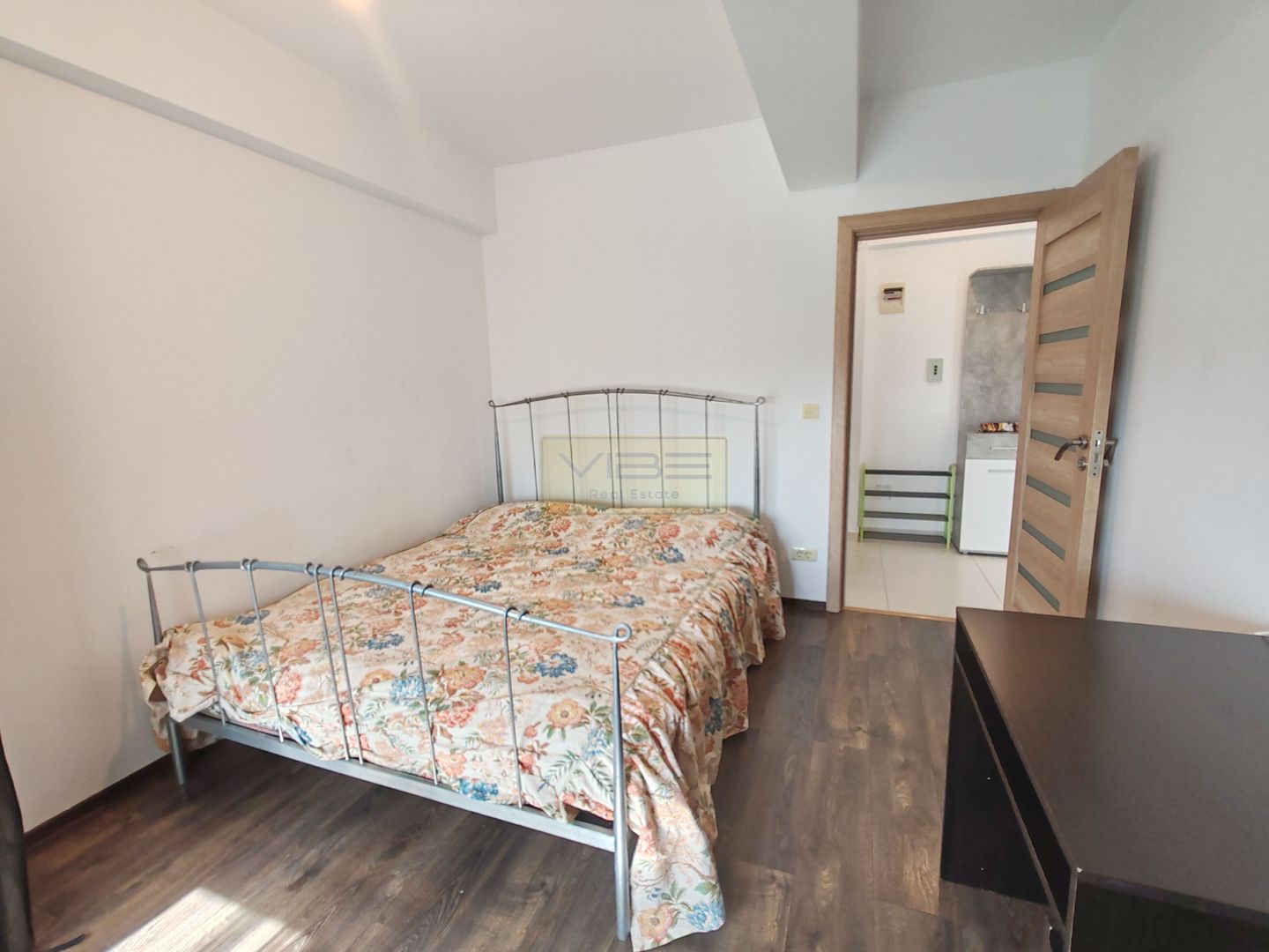 Copou - Sadoveanu - Apartament Decomandat + Parcare! - Poză 1