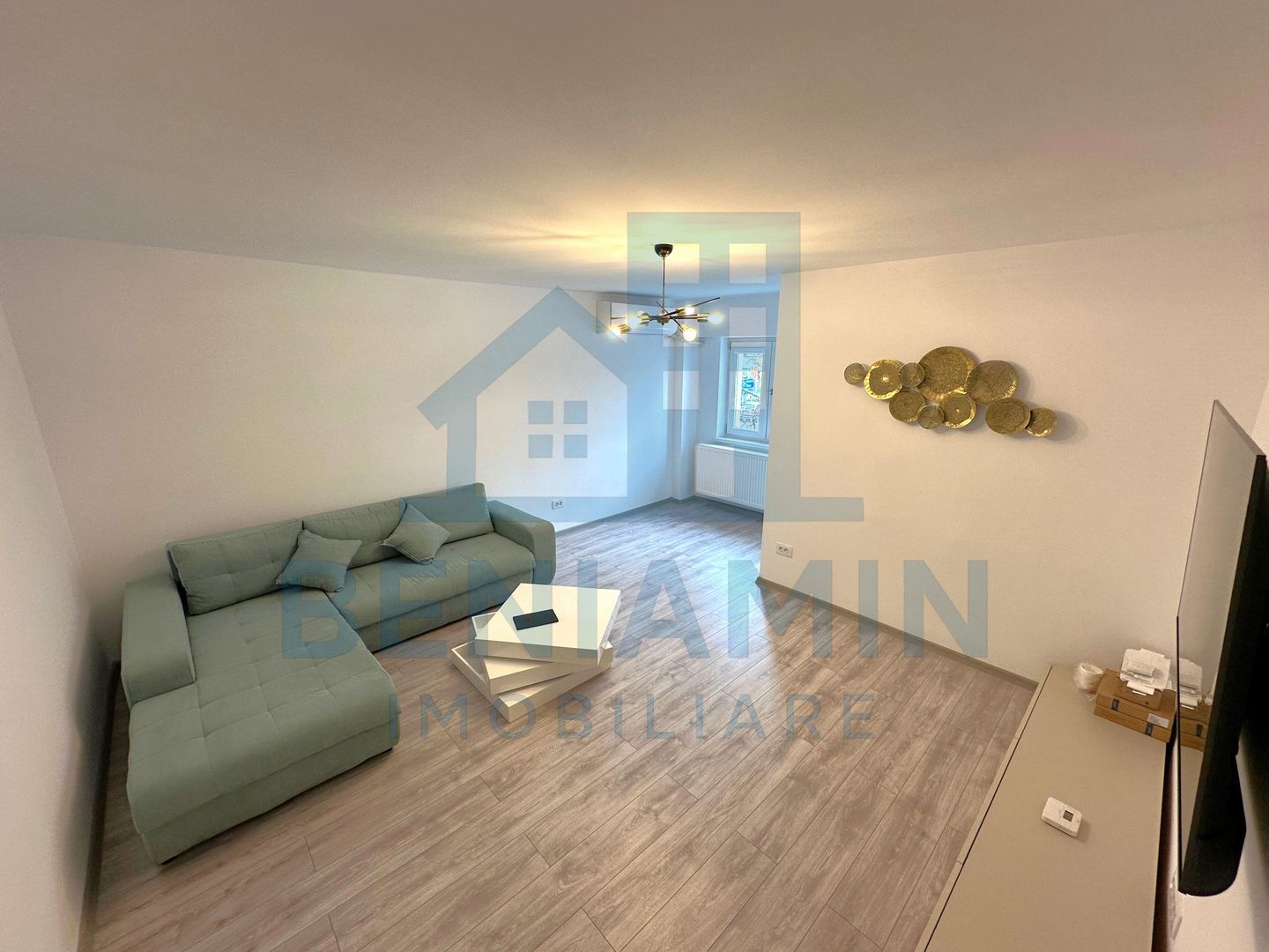 Ultracentral-4 Camere-Lux-Mobilat-Utilat-Etaj 1-CT-Disponibil imediat - Poză 1