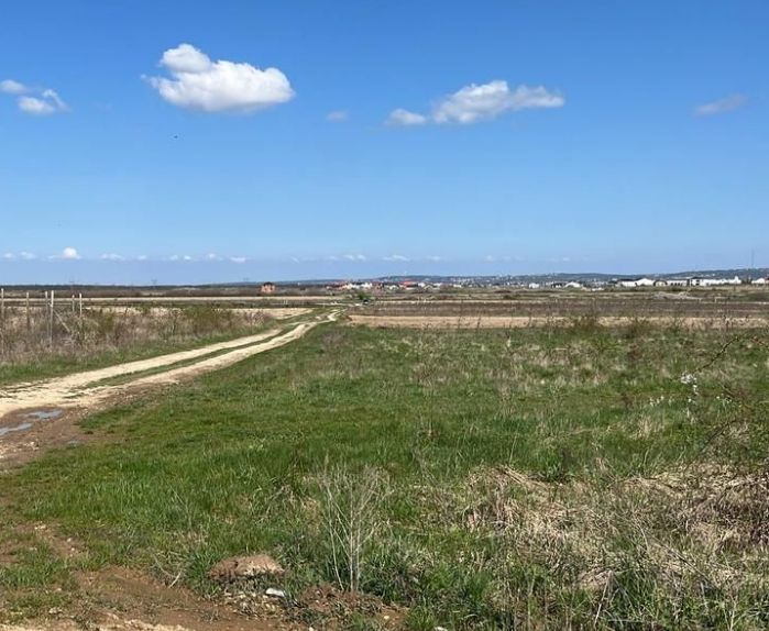 Teren intravilan 1100 mo de vanzare in Sanmartin - Poză 1