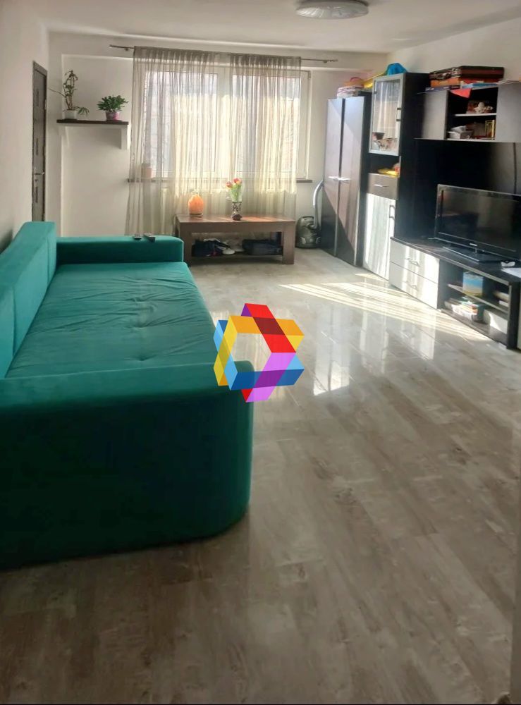 Apartament cu trei camere, zona Astra 70 mp - Poză 3