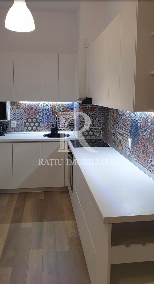 Apartament cu 2 camere | Zona Ultracentrala | Oradea - Poză 3