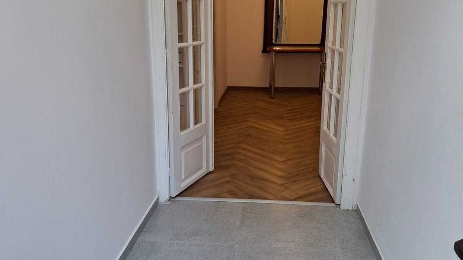 Apartament 2 camere de vânzare, vilă, parter, curte, încălzire în pardoseală - Poză 3