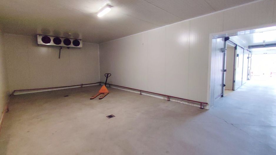 Depozit cu camere Frigorifice, zona strazii Paris - Poză 6