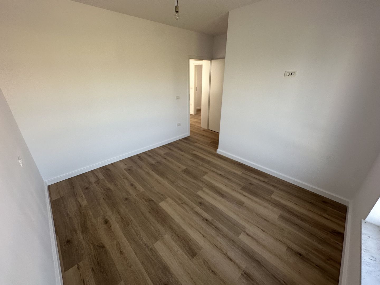 Duplex despartit prin spatiu tehnic - Poză 19