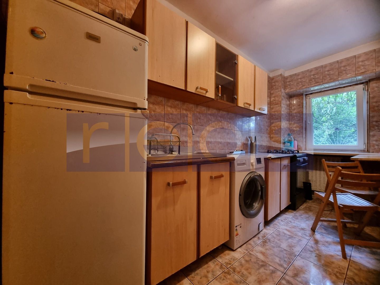 VANZARE -GARSONIERA -TIMPURI NOI -TINERETULUI - Poză 5