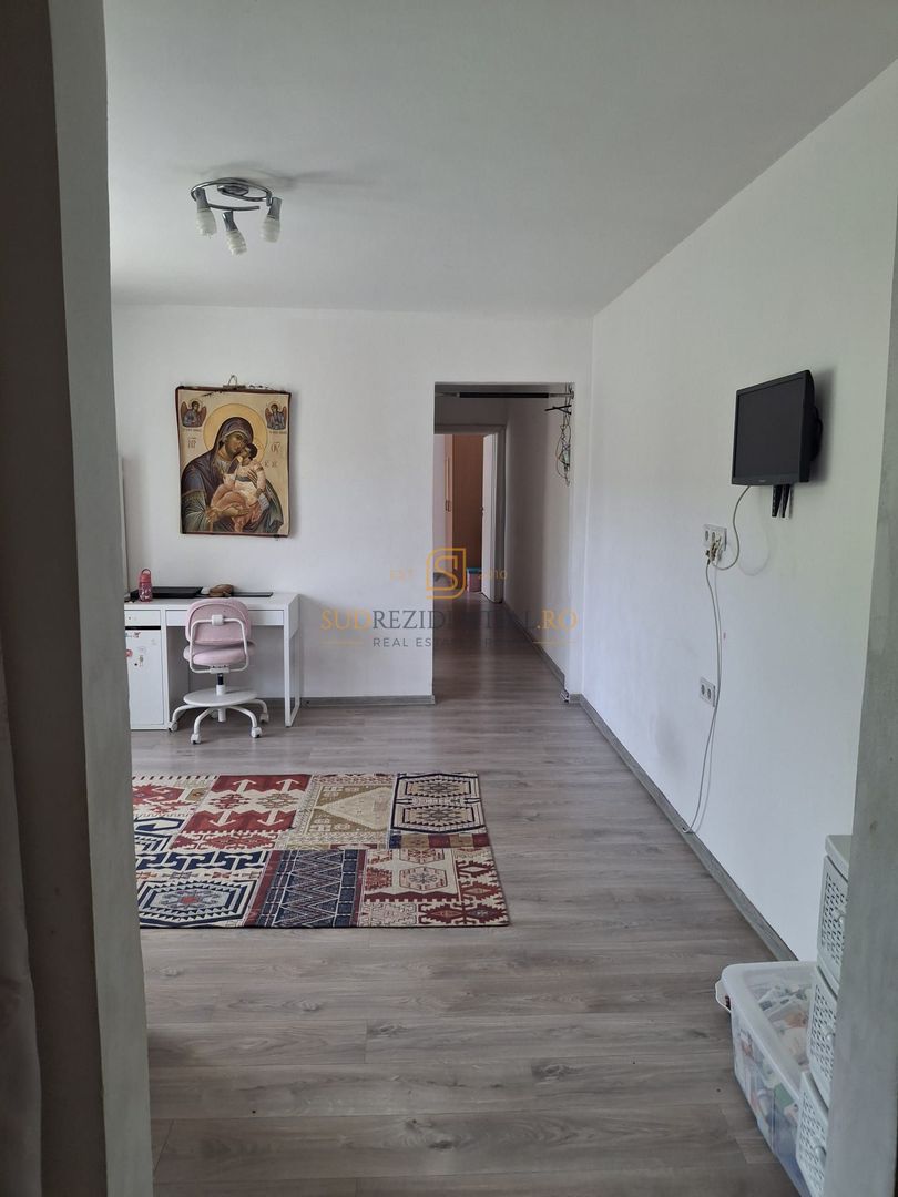 Apartament cu 3 camere, etaj intermediar, mutare rapida, zona Obregia - Poză 7
