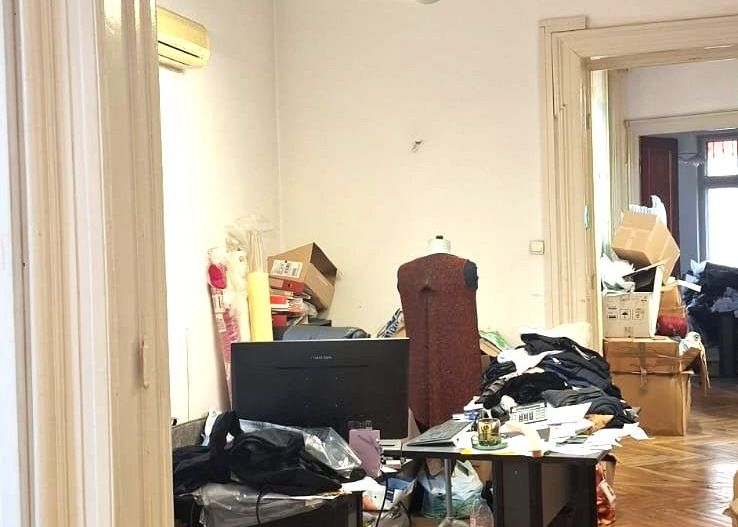 Sanctuar de Epocă: Reședință Grandioasă cu 10 Camere, Turn și Grădină - Poză 4