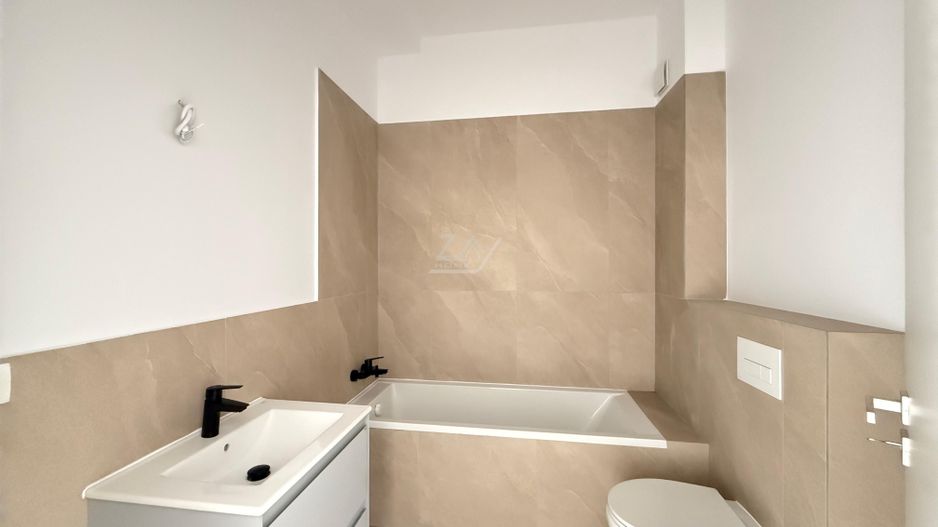 Comision 0. Gradina proprie 25 mp. Dressing. Loc de parcare. - Poză 4