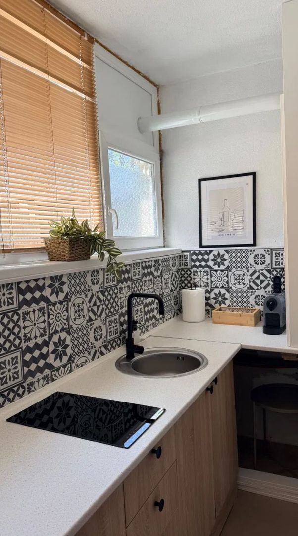 STUDIO FUNDENI, CENTRALA, LOC DE PARCARE, BLOC NOU, MOBILAT MODERN - Poză 7