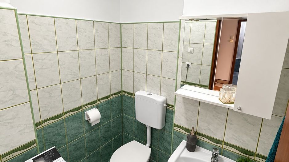 Dambovita | 3 camere | Decomandat | Centrala proprie | 2 bai | 2 balcoane - Poză 18