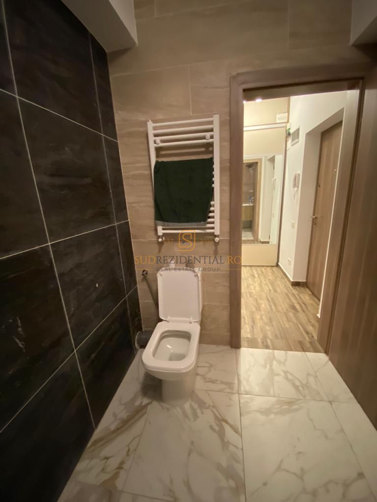 Garsoniera moderna de vanzare, mobilata, parcare, metrou Aparatori - Poză 13