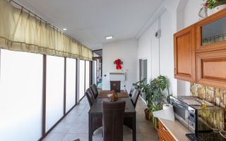 Clădire și teren de investiție, central Roman - Poză 21