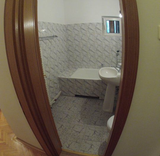 Apartament 3 camere + 2 bai in bloc vila.de 4 etaje, Racadau - Poză 9