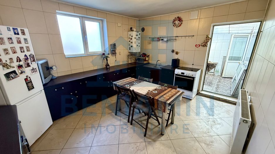 Casa langa Spitalul de Neuro-Acces auto-4 dormitoare-Foisor-Libera - Poză 2