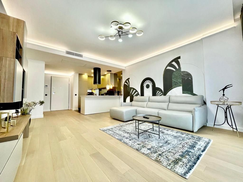 ONE HERASTRAU TOWER, finisaje lux,  loc de parcare - Poză 1