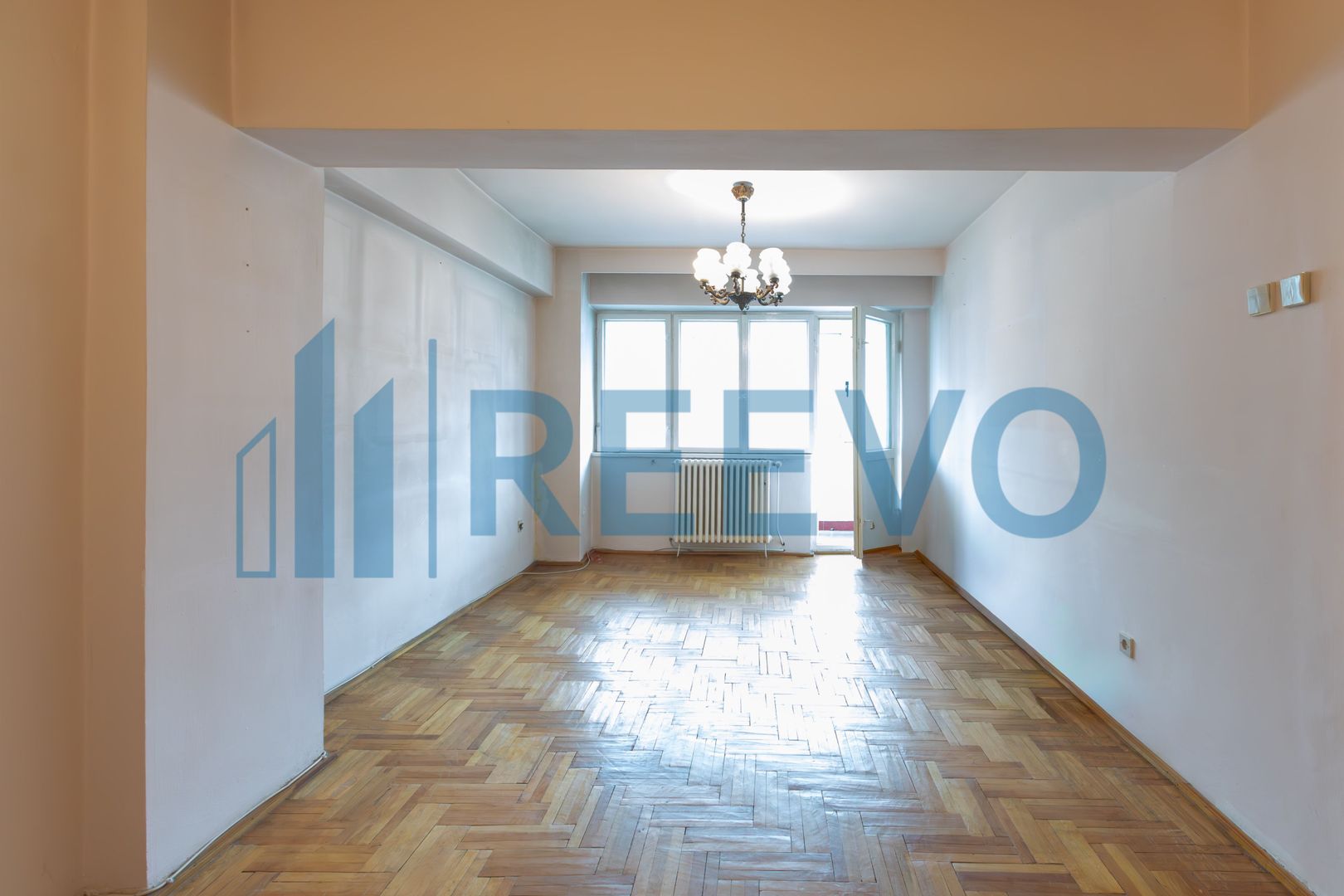 Apartament 4 camere, Ultracentral Bacau - Poză 1