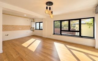 Apartament 3 camere Polona | Loc de parcare - Poză 1