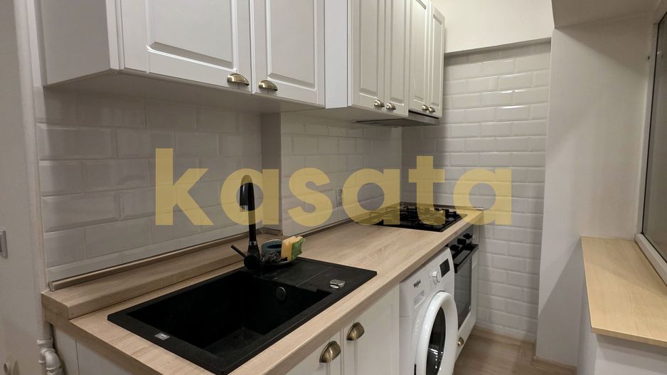 Garsonieră spațioasă Bd. Unirii | Etaj 5/8 | Pază | Vedere liniștită | - Poză 8