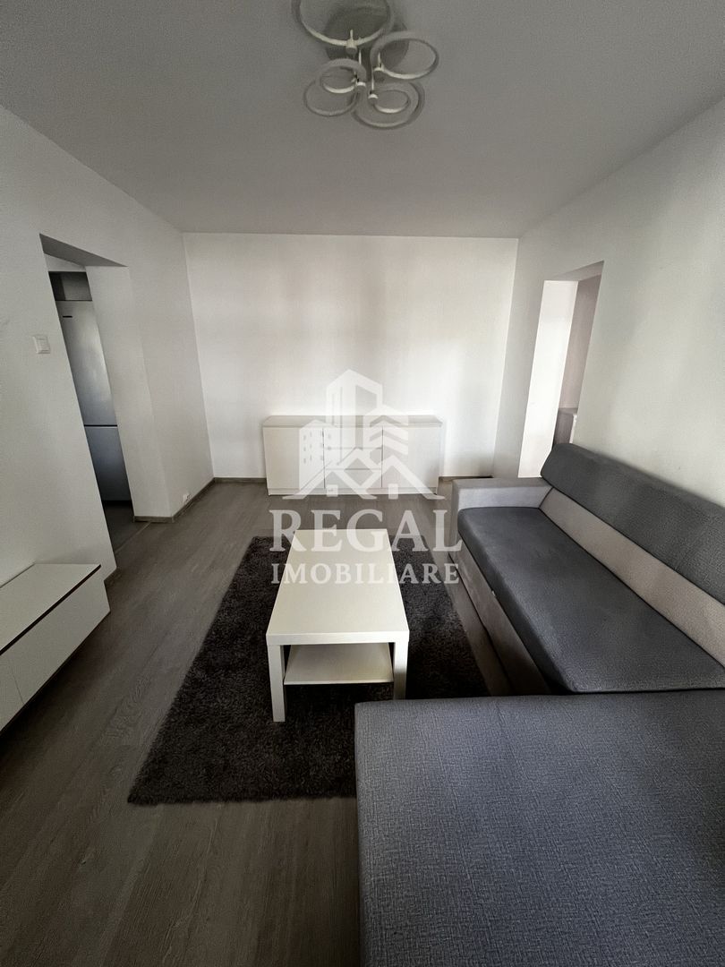 Apartament 2 camere, renovat recent, mobilat și utilat complet - Poză 2